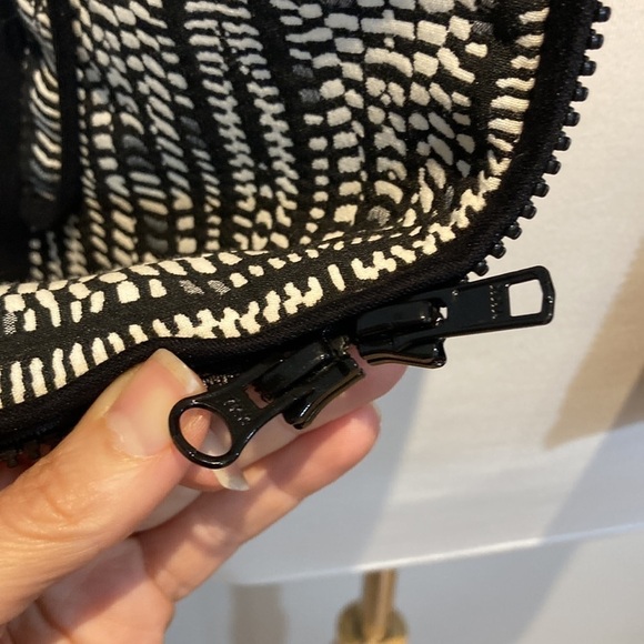 J’envie New York black and cream printed zip up vest size 8 - Picture 7 of 13